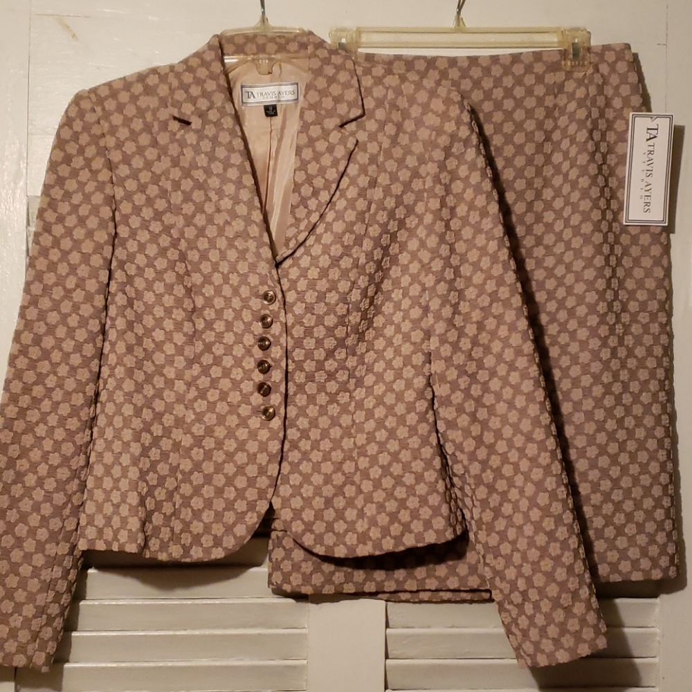 NWT☆ Travis Ayers Skirt Set